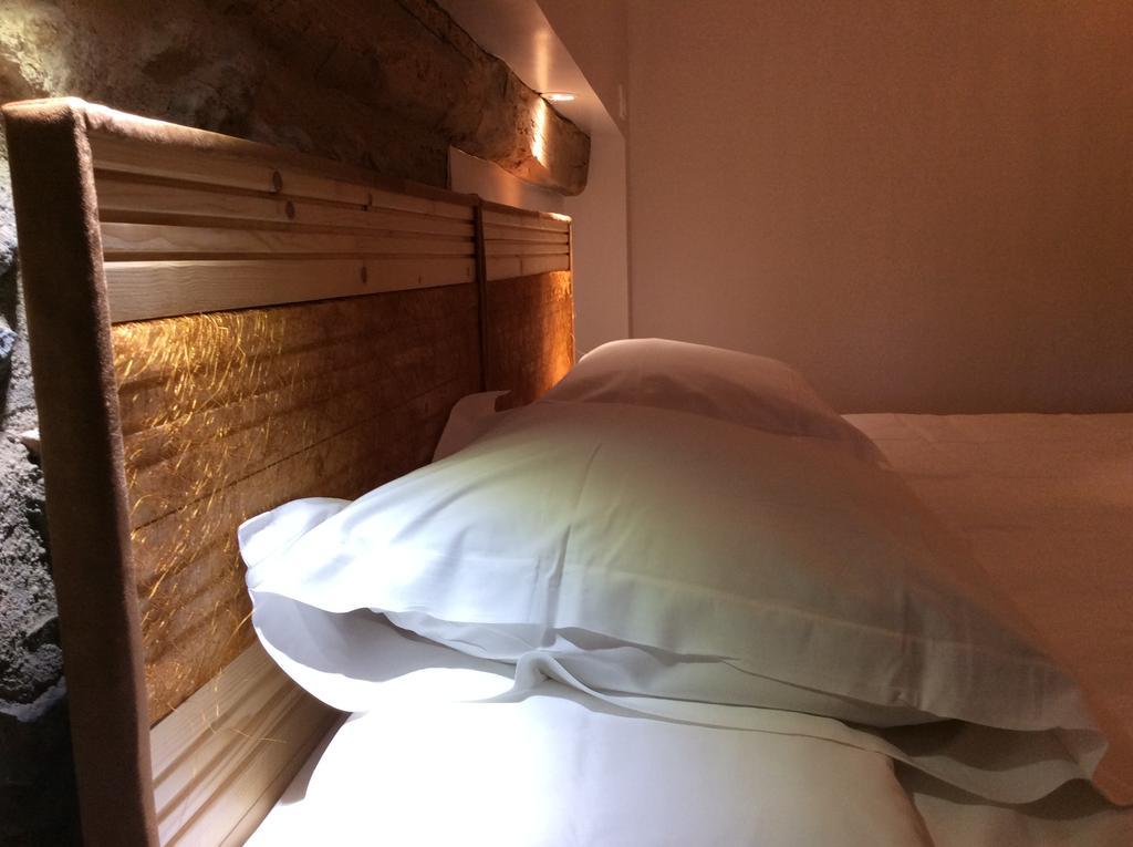 Bed and Breakfast Domaine De Noyer Saint-Christophe-en-Brionnais Pokoj fotografie
